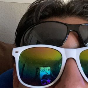 Meet your Posher, Leonel